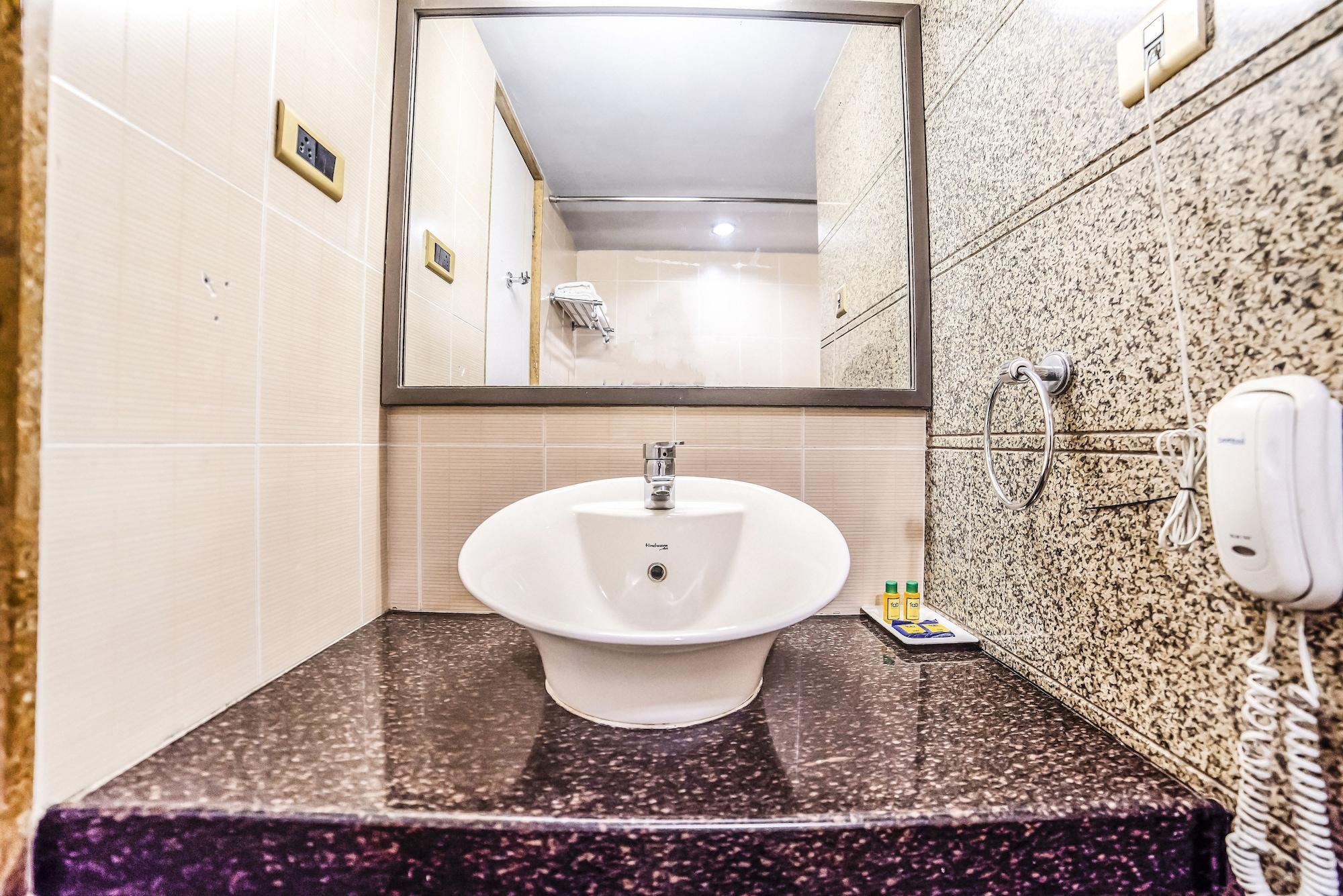 FabHotel Gandharva Shivajinagar Pune Exteriör bild