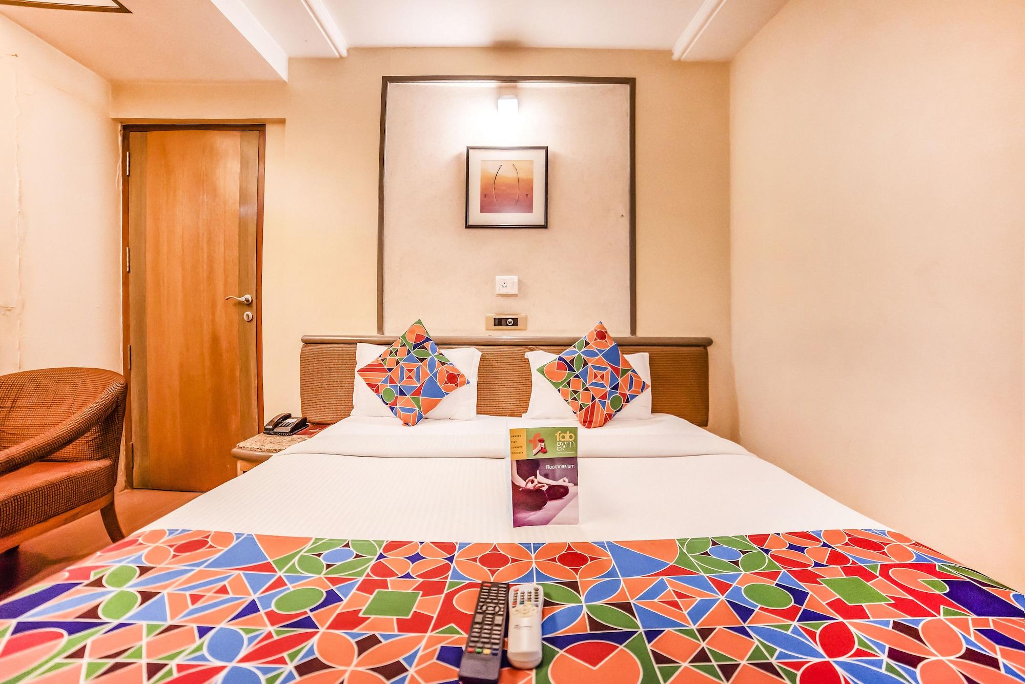 FabHotel Gandharva Shivajinagar Pune Exteriör bild