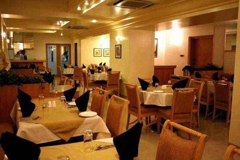 FabHotel Gandharva Shivajinagar Pune Exteriör bild